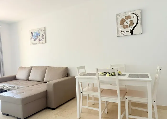 Lovely Apartment In Cala De Mijas Beach